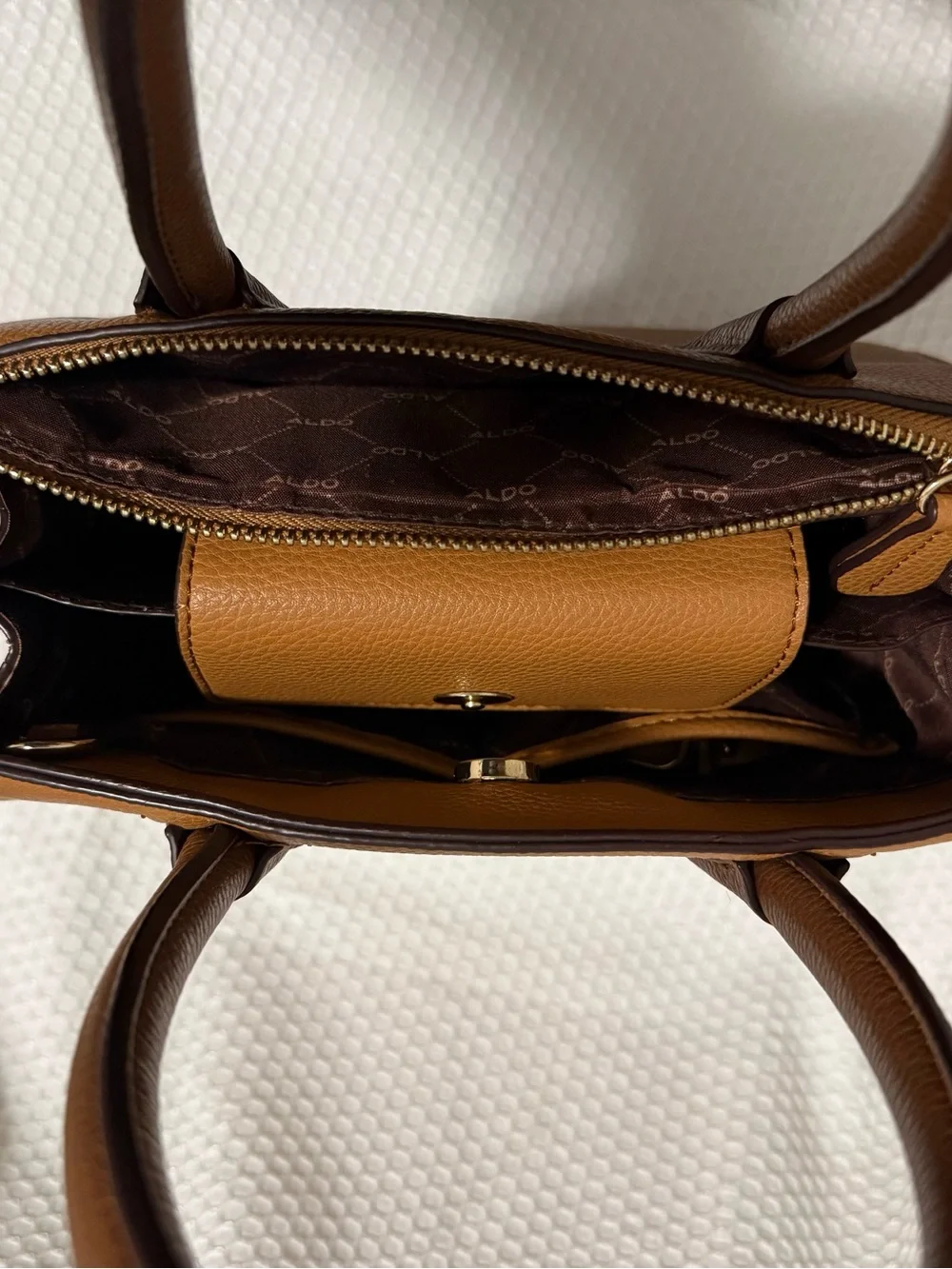 Aldo Caramel Tan Pebbled Shoulder Bag - Picture 4 of 5